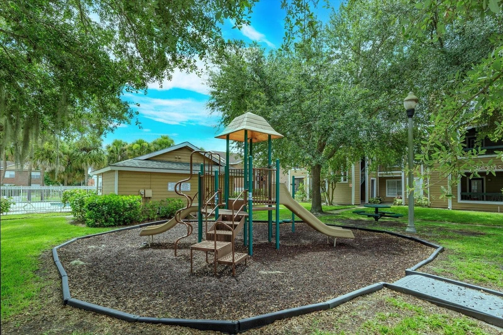Condominium at 4400 THORNBRIAR LN #A202, ORLANDO, photo 12 of 42