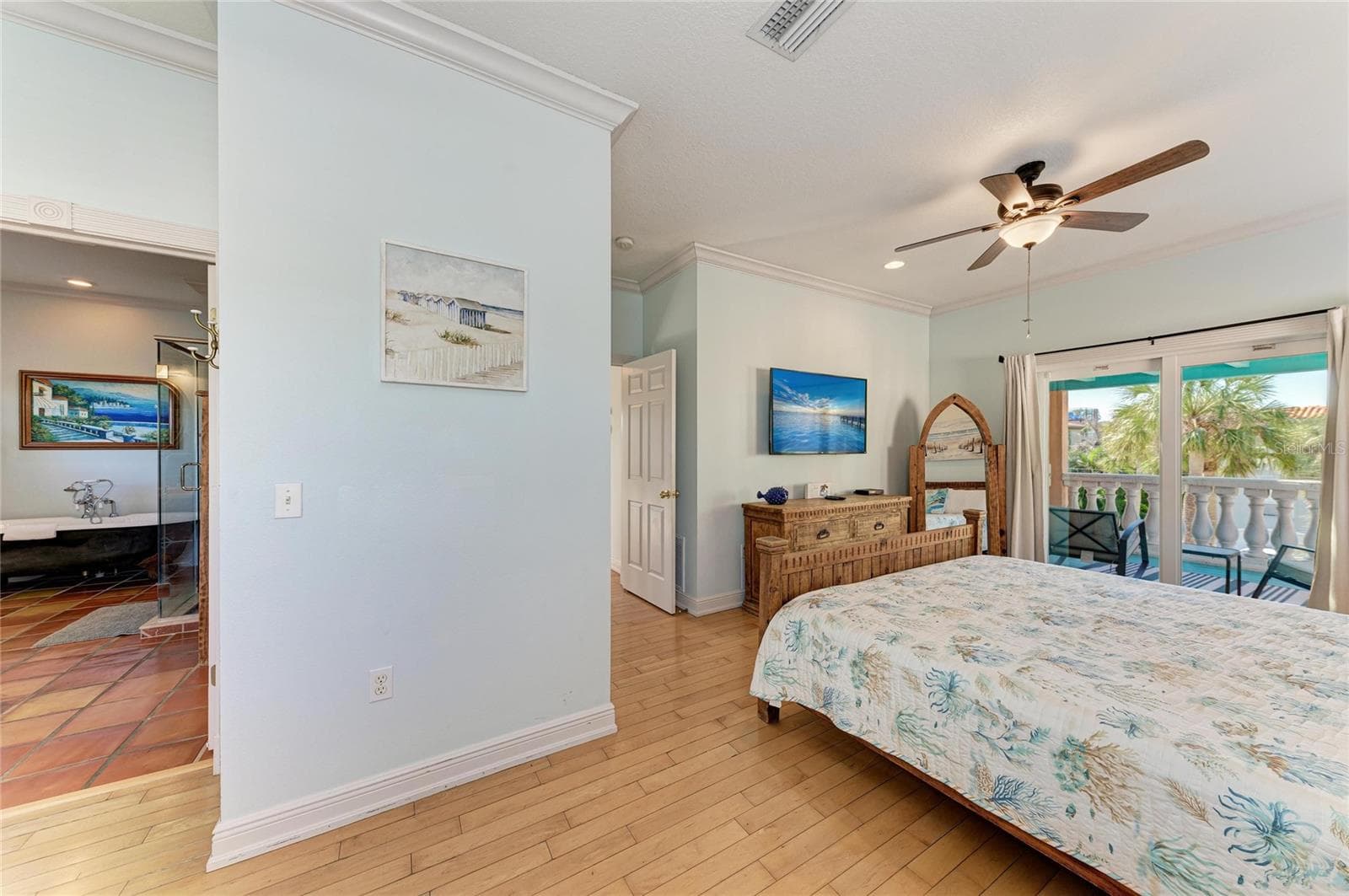 Single Family Residence at 4003 5TH AVE, HOLMES BEACH, photo 29 of 62