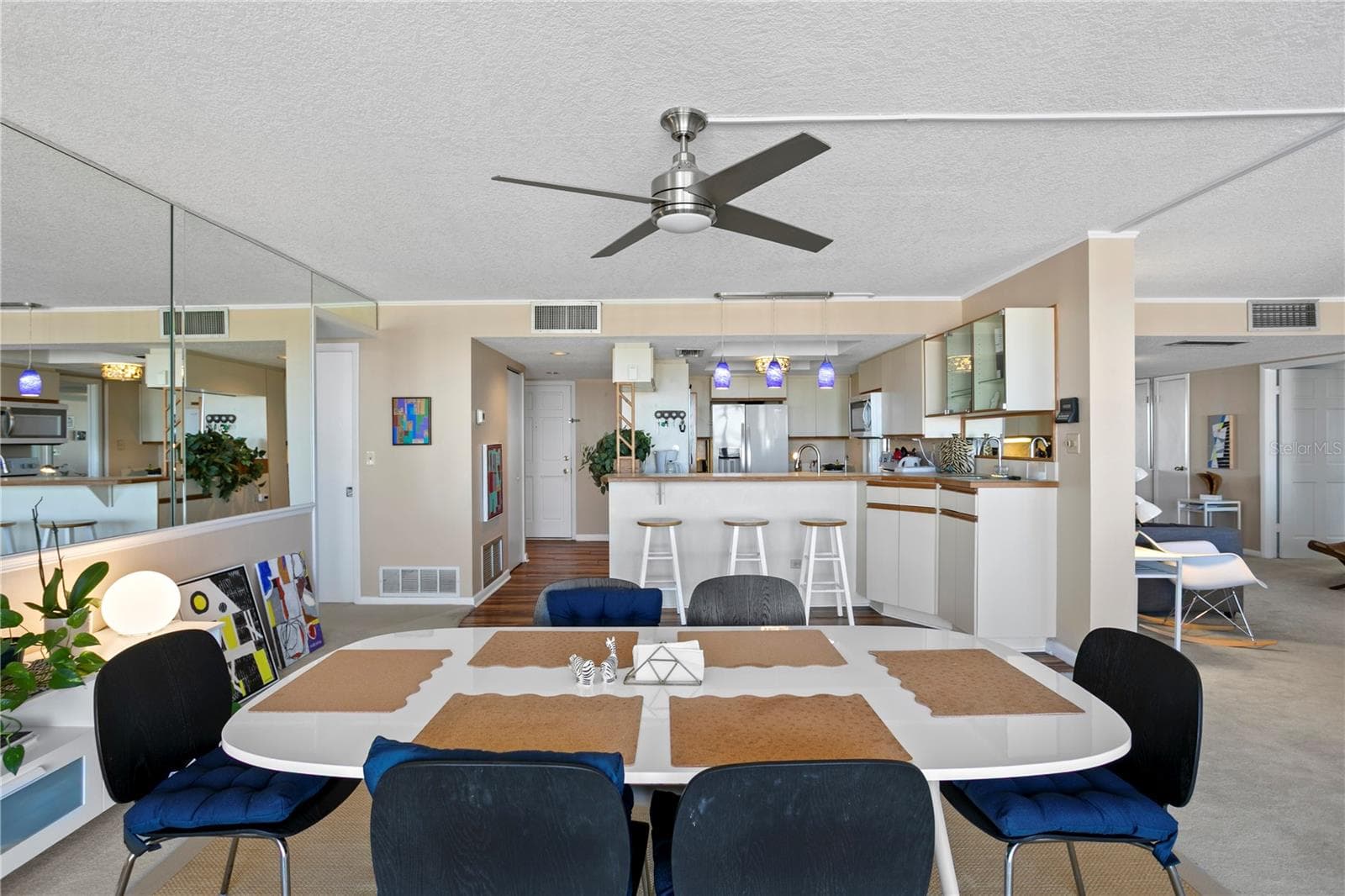 Condominium at 450 TREASURE ISLAND CSWY #702, TREASURE ISLAND, photo 8 of 35