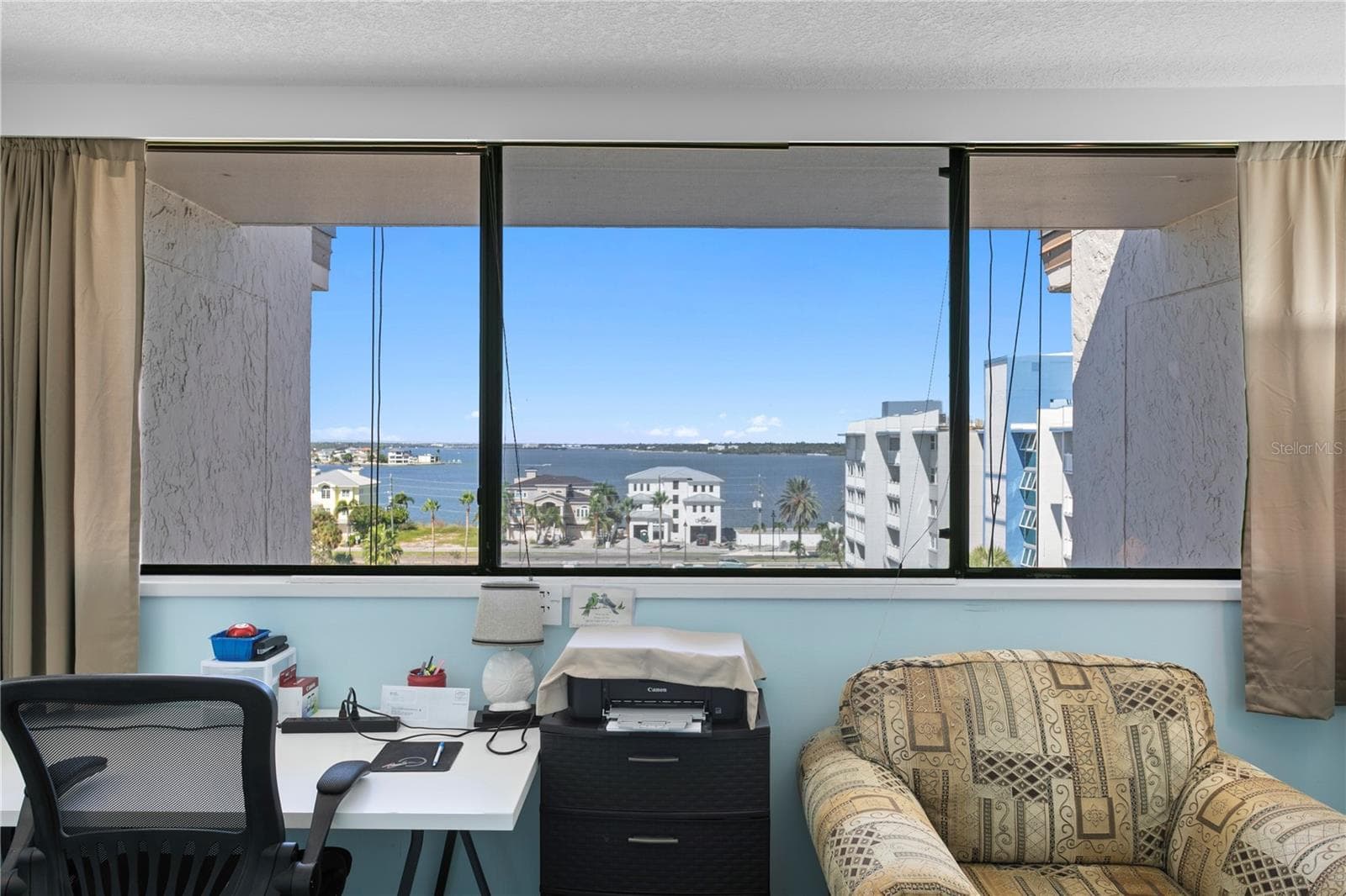 Condominium at 450 TREASURE ISLAND CSWY #702, TREASURE ISLAND, photo 16 of 35