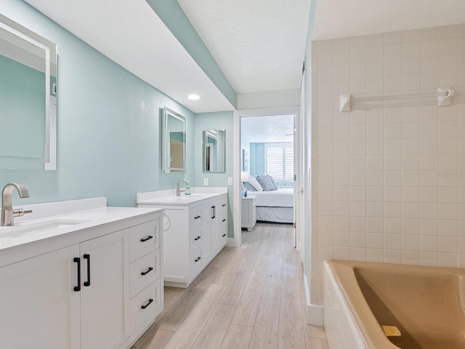 Condominium at 5880 MIDNIGHT PASS RD #906, SARASOTA, photo 24 of 43
