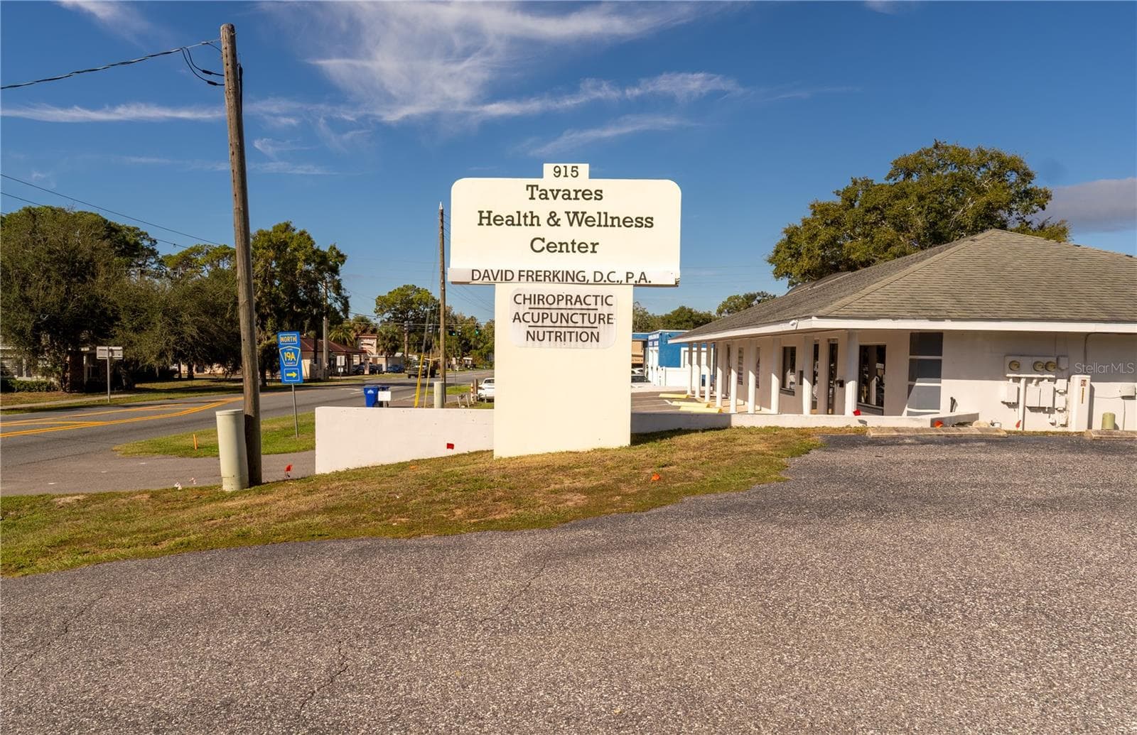 Business at 915 E ALFRED ST, TAVARES, photo 5 of 14