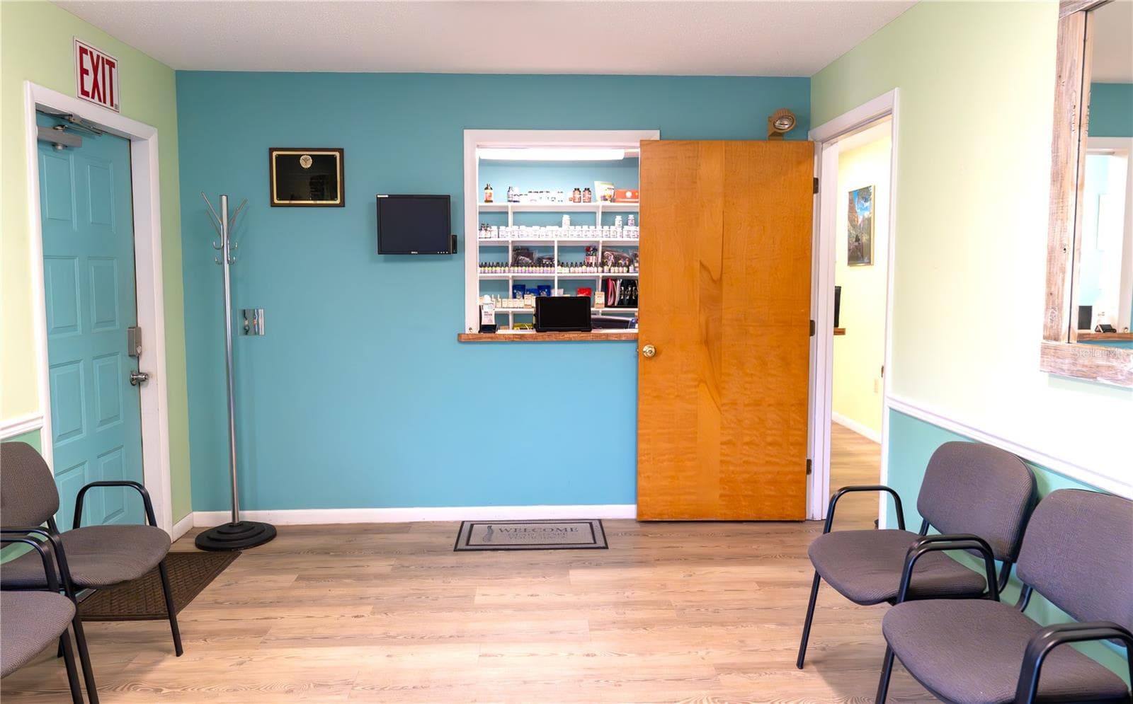 Business at 915 E ALFRED ST, TAVARES, photo 6 of 14