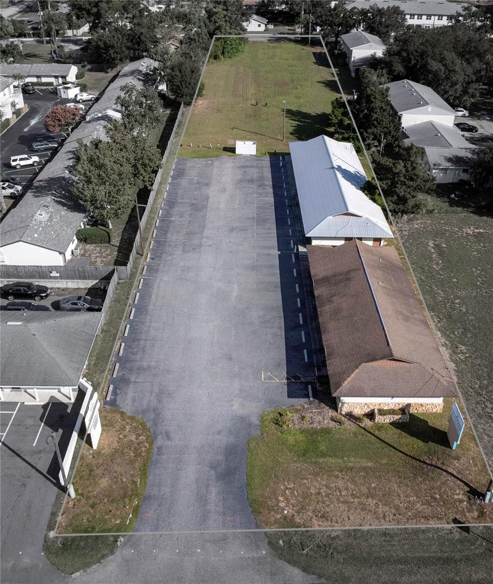 Business at 915 E ALFRED ST, TAVARES, photo 13 of 14