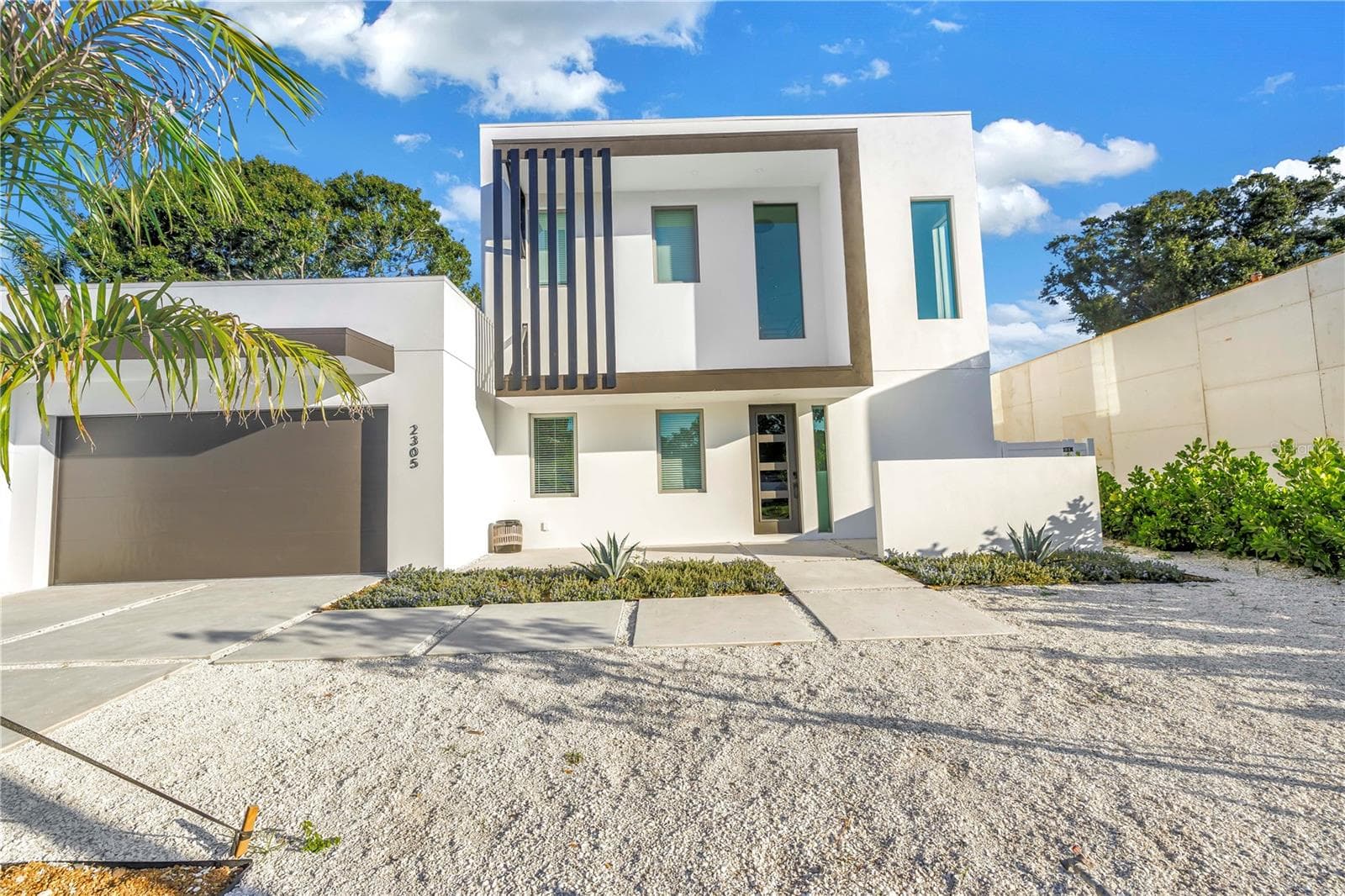 Single Family Residence at 2305 TEMPLE ST, SARASOTA, photo 3 of 64