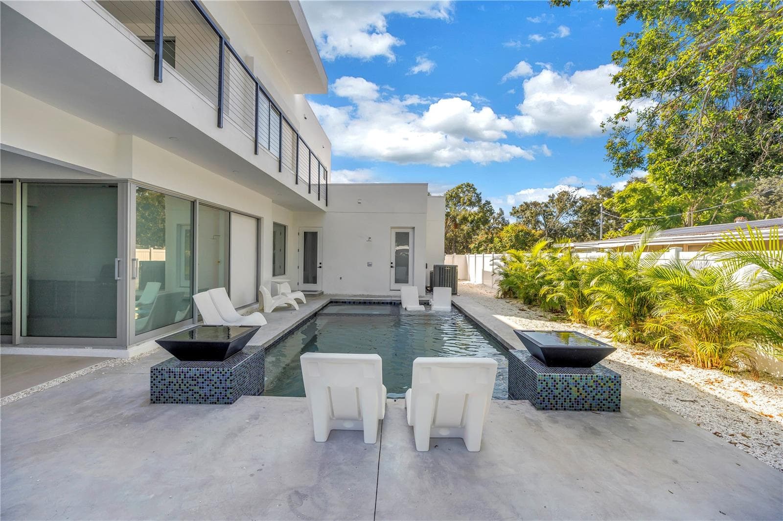 Single Family Residence at 2305 TEMPLE ST, SARASOTA, photo 62 of 64