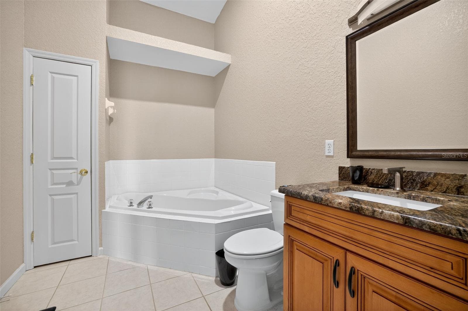 Townhouse at 140 BRENT CIR, OLDSMAR, photo 16 of 46