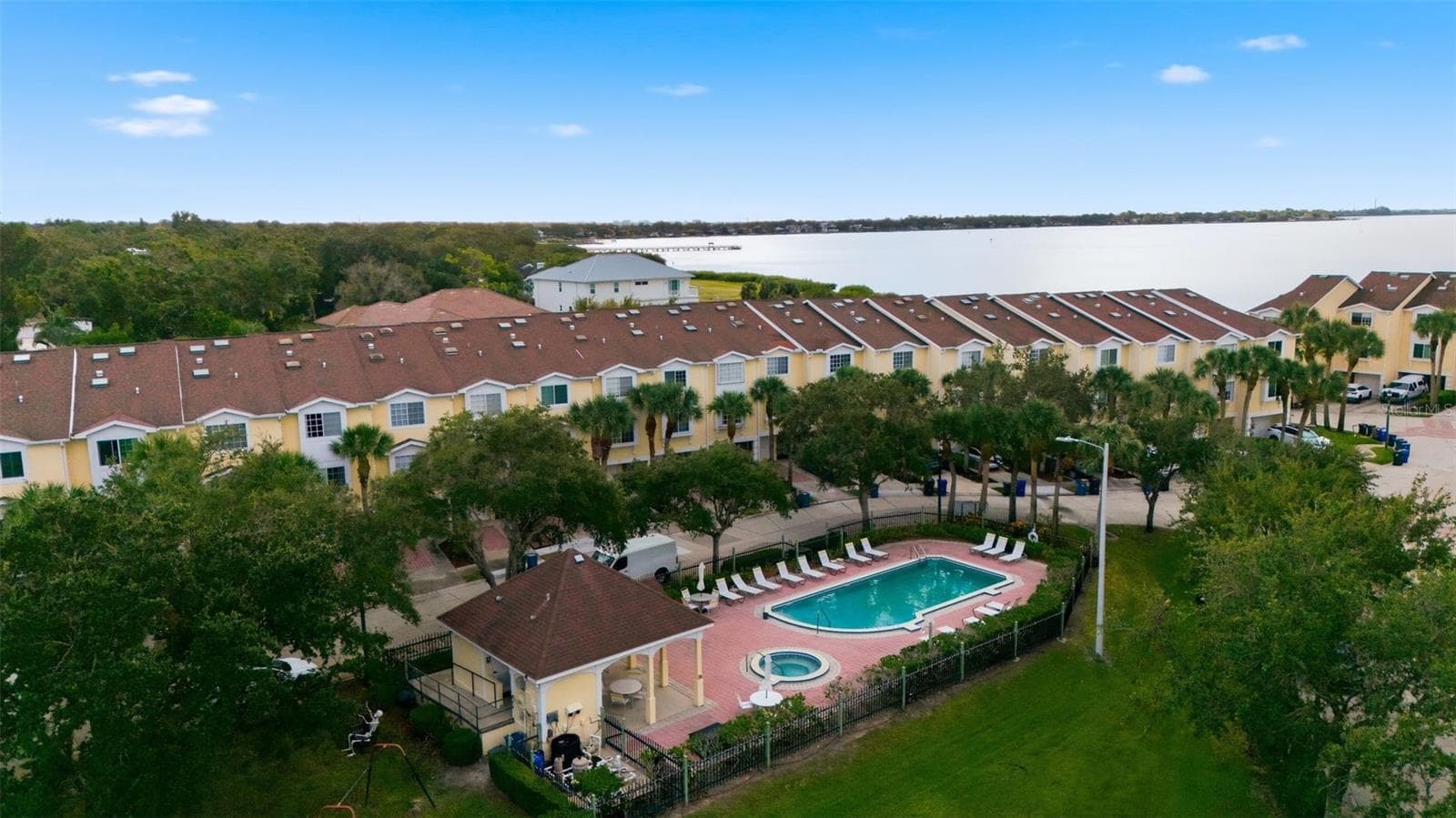 Townhouse at 140 BRENT CIR, OLDSMAR, photo 42 of 46