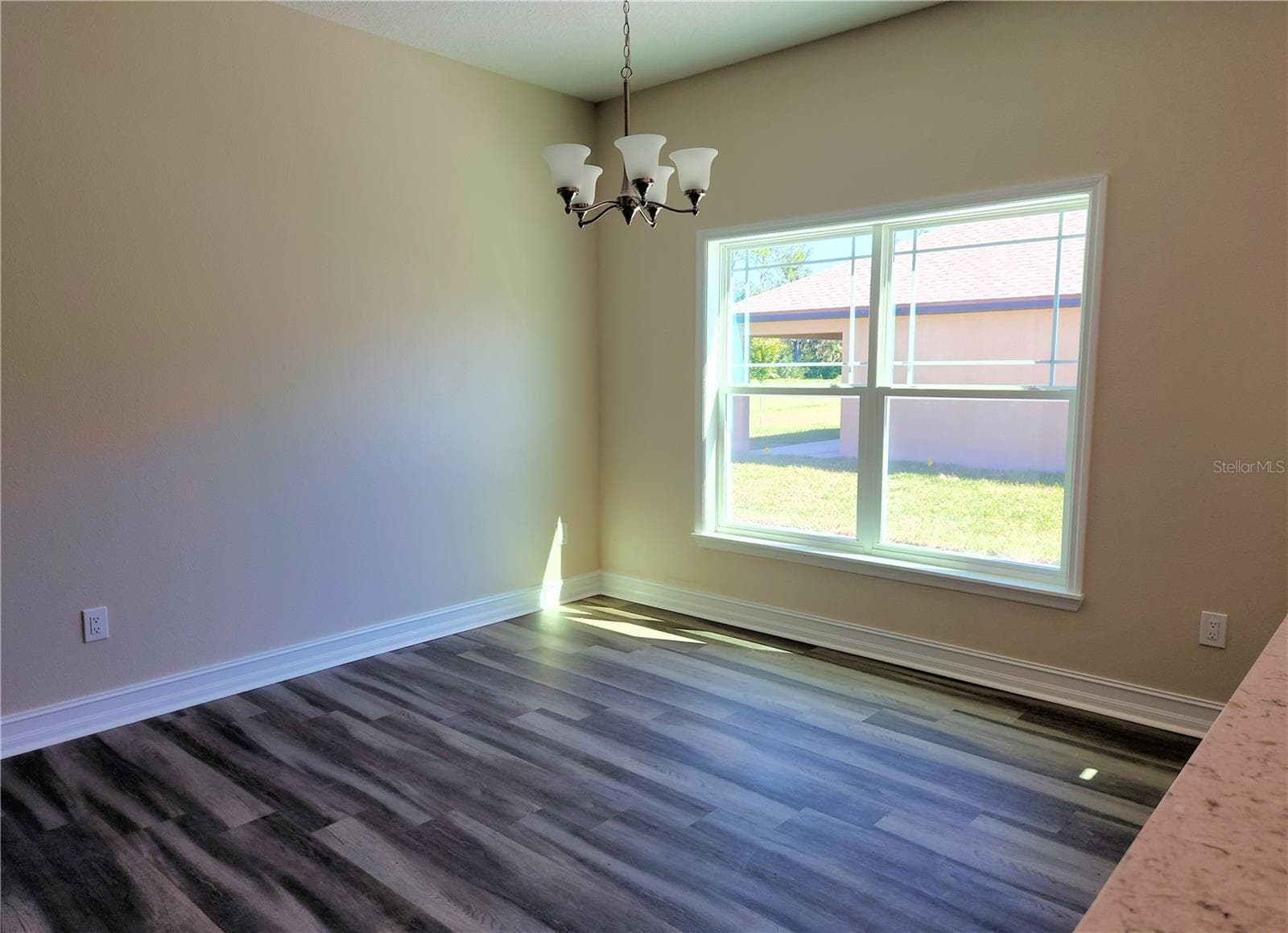 DINING AREA - 416 SHANNON ESTATES CT, PLANT CITY