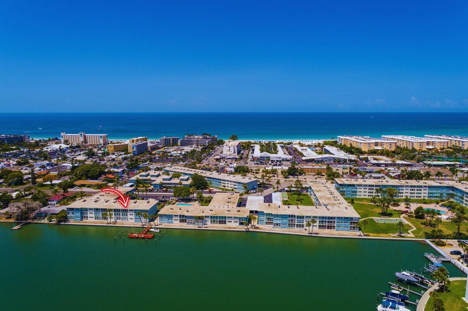 Unit on Boca Ciega Bay & a short walk to beach on Gulf of Mexico. - 6061 2ND ST E #55, ST PETE BEACH