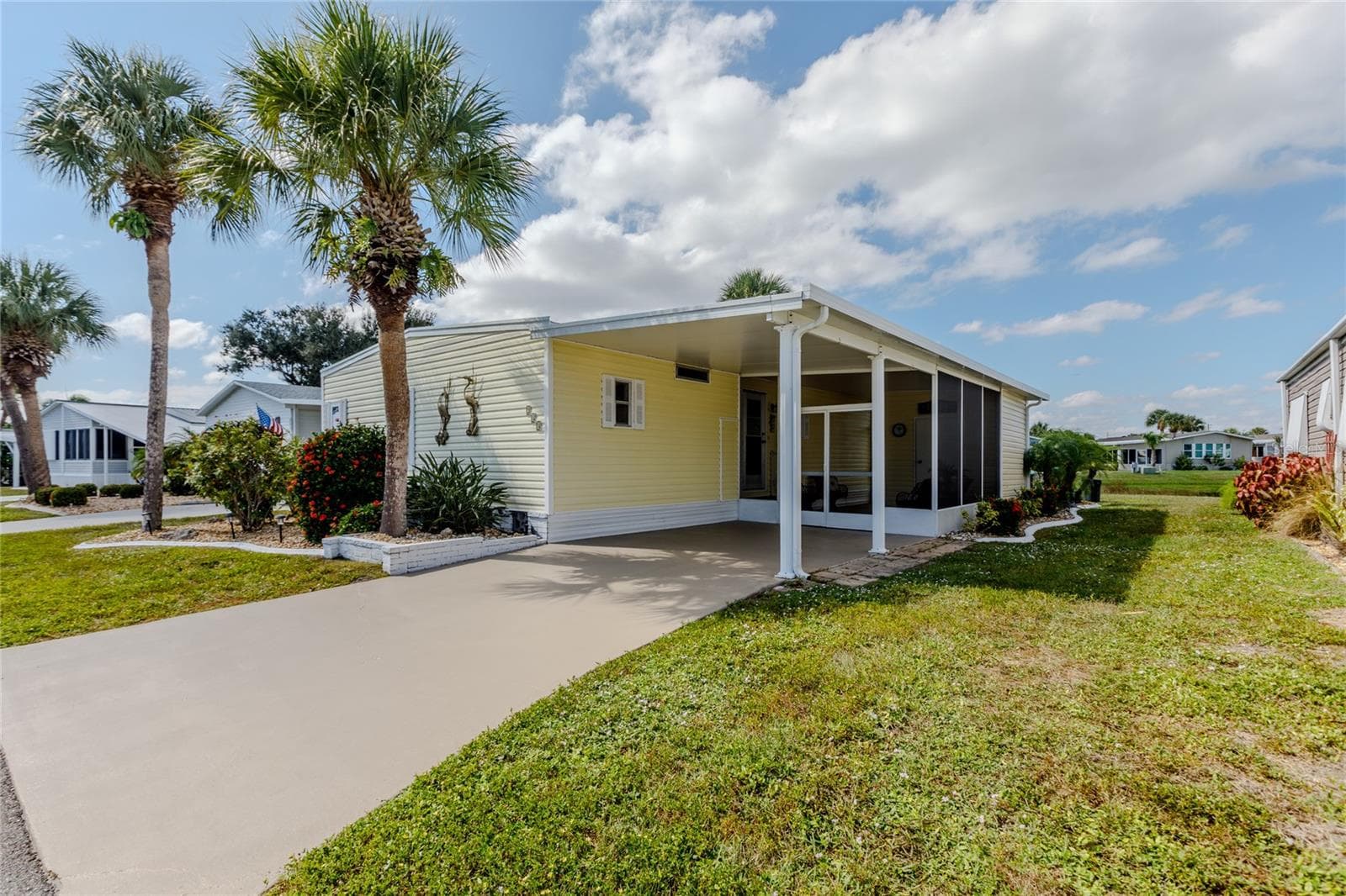 Manufactured Home at 2100 KINGS HWY #283, PORT CHARLOTTE, photo 2 of 57