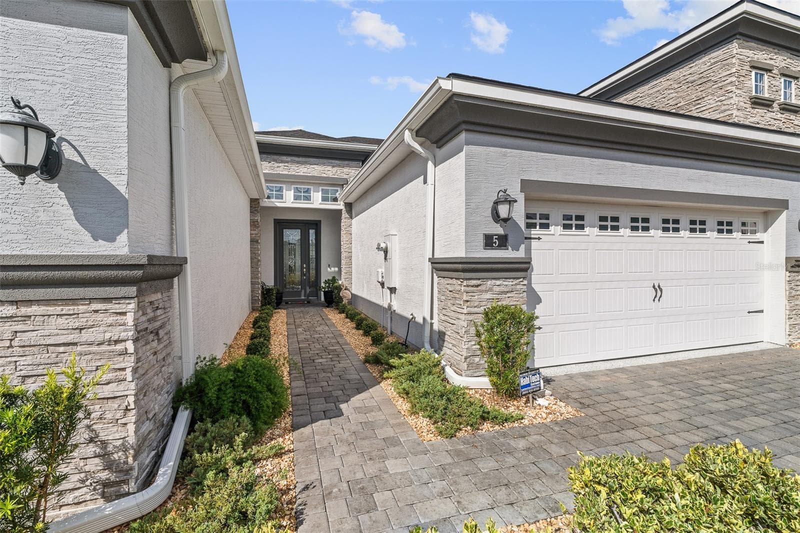 5 LONGRIDGE LN