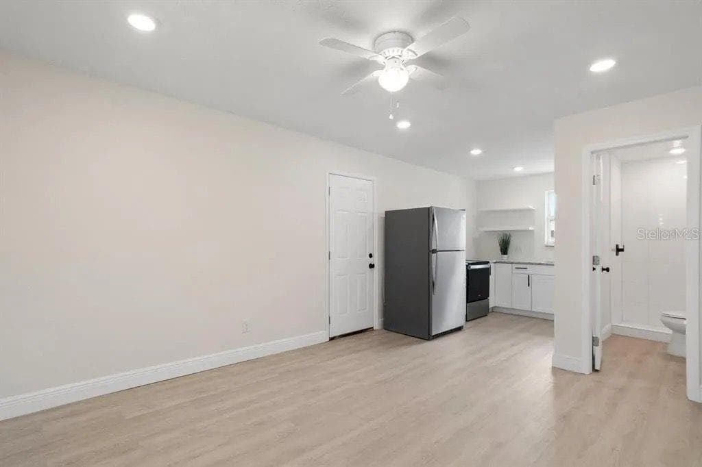 Studio #1 - 2722 14TH AVE S, ST PETERSBURG