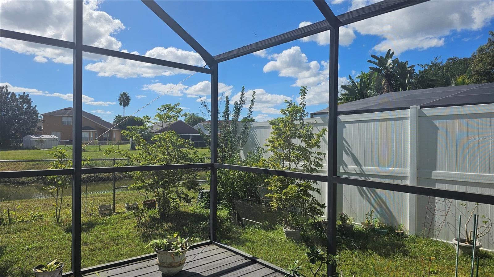 Yard view 2 - 9906 SURREY RIDGE RD, ORLANDO
