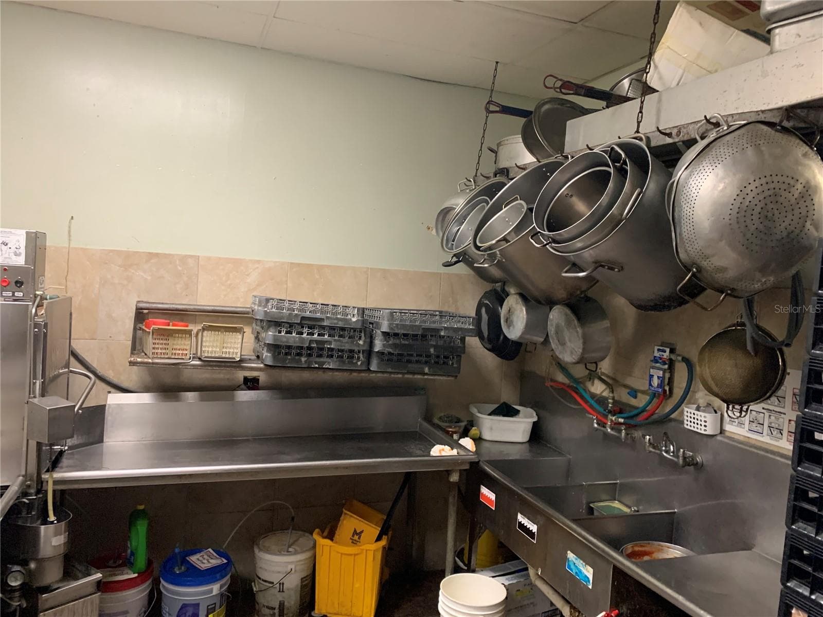 Dish washing station - 2110 SARNO RD, MELBOURNE
