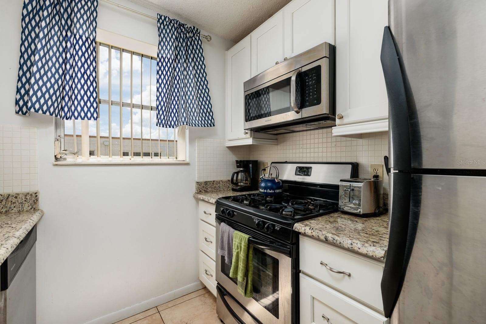 Condominium at 5623 80TH ST N #504, ST PETERSBURG, photo 7 of 22