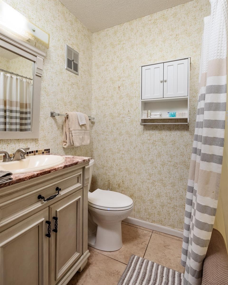 Condominium at 5623 80TH ST N #504, ST PETERSBURG, photo 11 of 22
