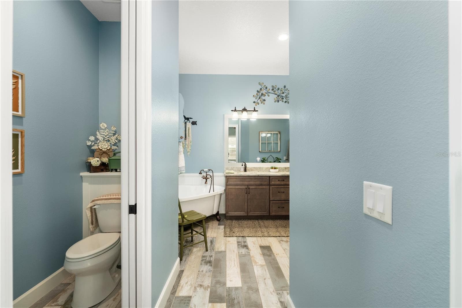 Single Family Residence at 35638 CALLA CT, LEESBURG, photo 21 of 44