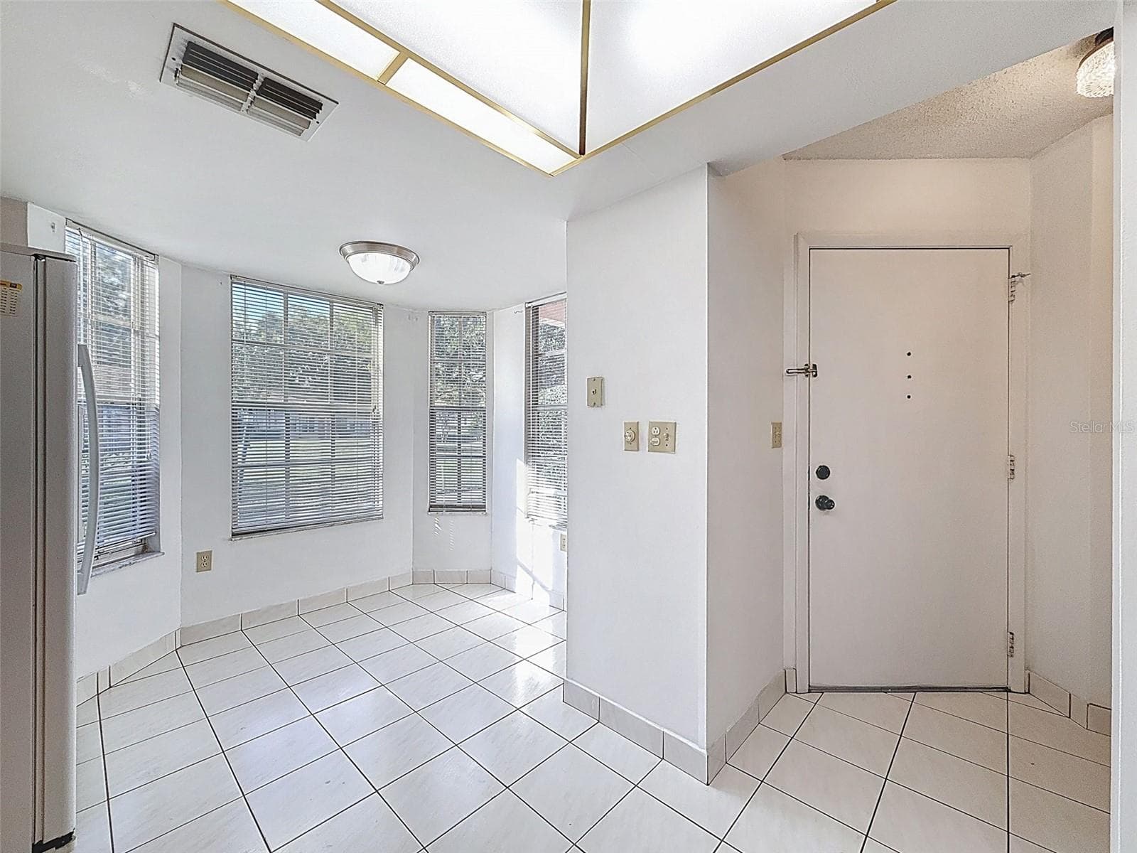 Condominium at 11403 VERSAILLES LN #E, PORT RICHEY, photo 13 of 88