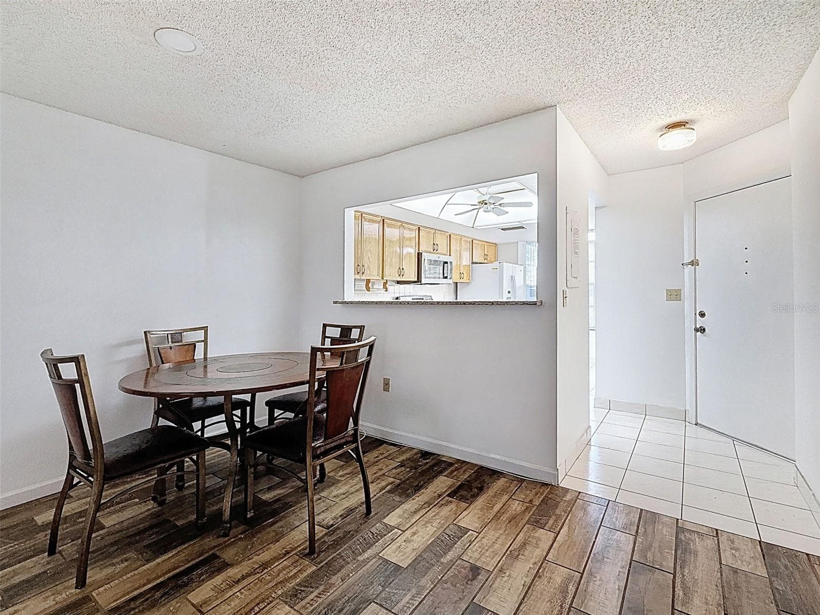 Condominium at 11403 VERSAILLES LN #E, PORT RICHEY, photo 18 of 88