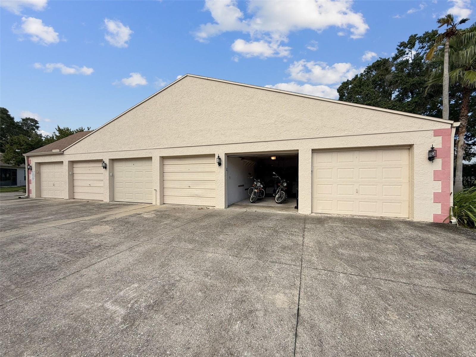 Detached Garage - 11403 VERSAILLES LN #E, PORT RICHEY