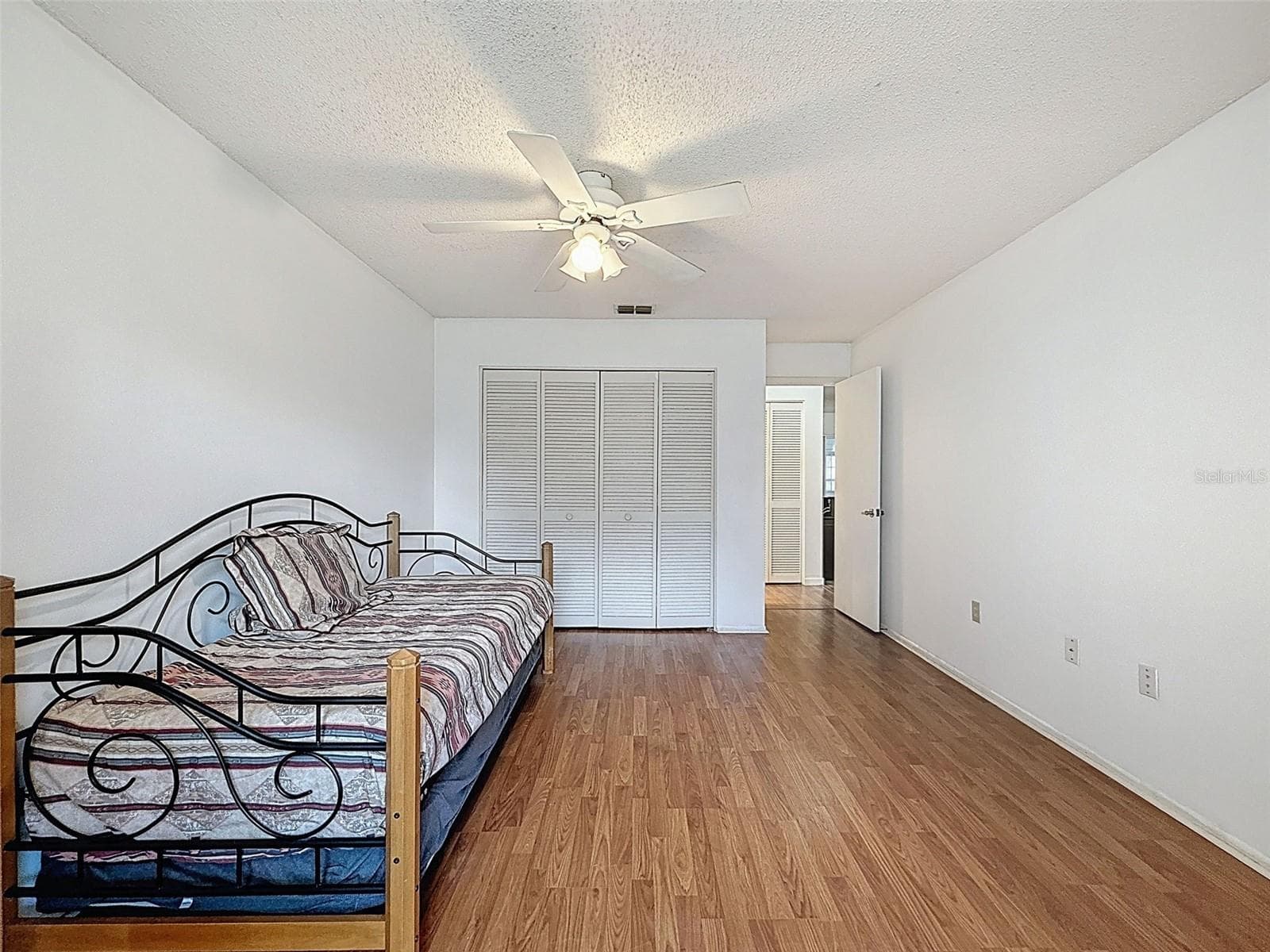 Condominium at 11403 VERSAILLES LN #E, PORT RICHEY, photo 38 of 88