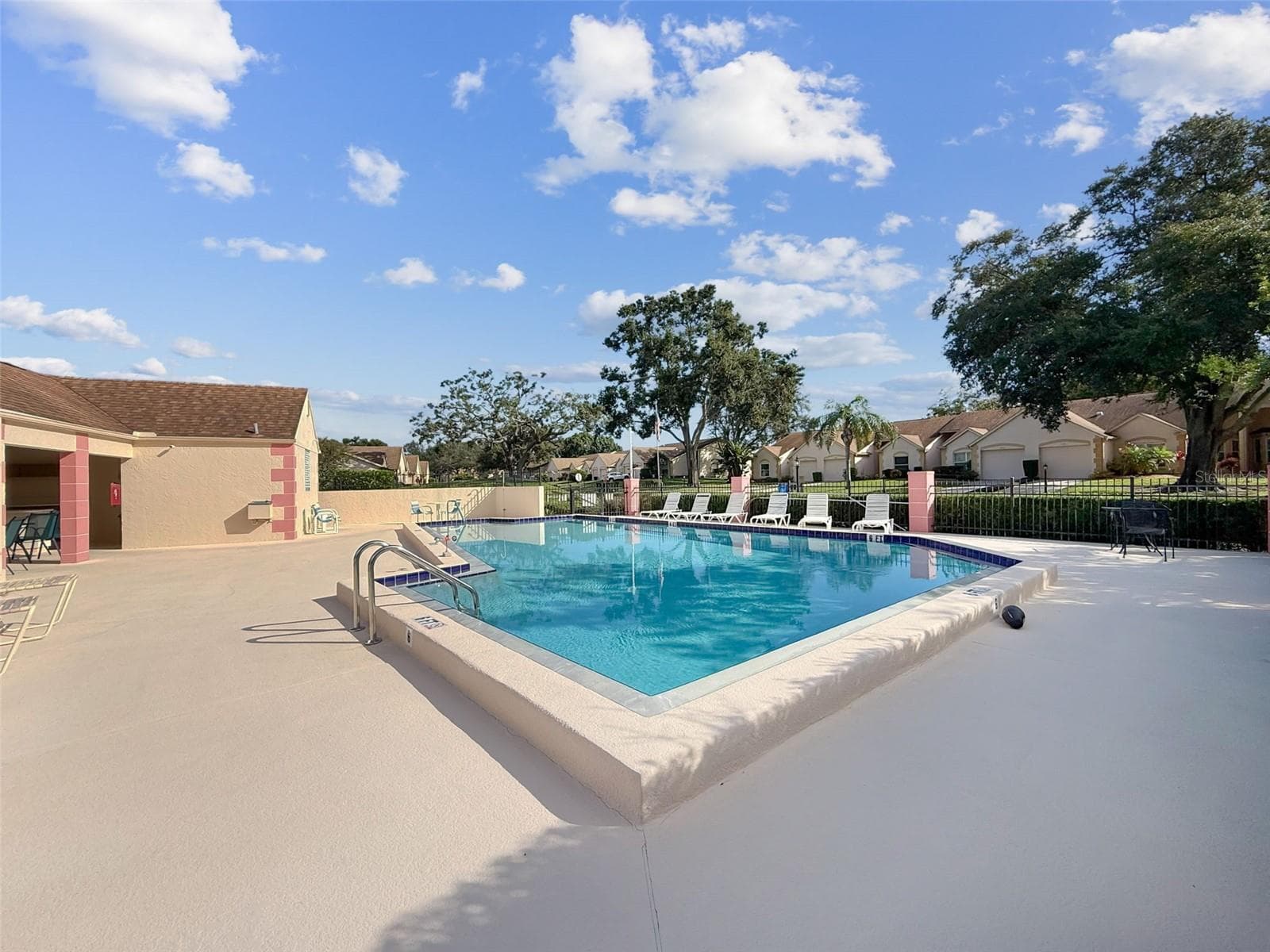 Condominium at 11403 VERSAILLES LN #E, PORT RICHEY, photo 56 of 88