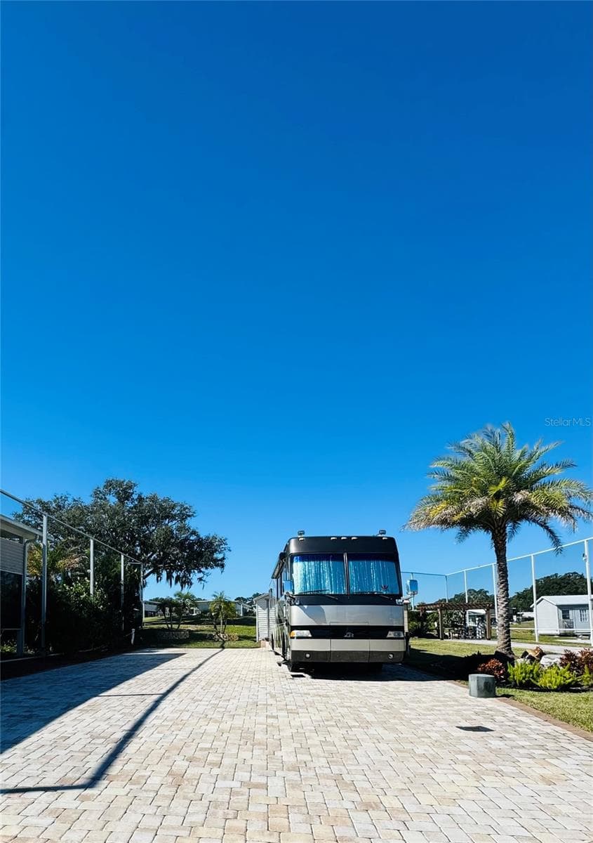 Perfect place to enjoy sunny Florida living! - 2738 ST GEORGE DR, DAVENPORT