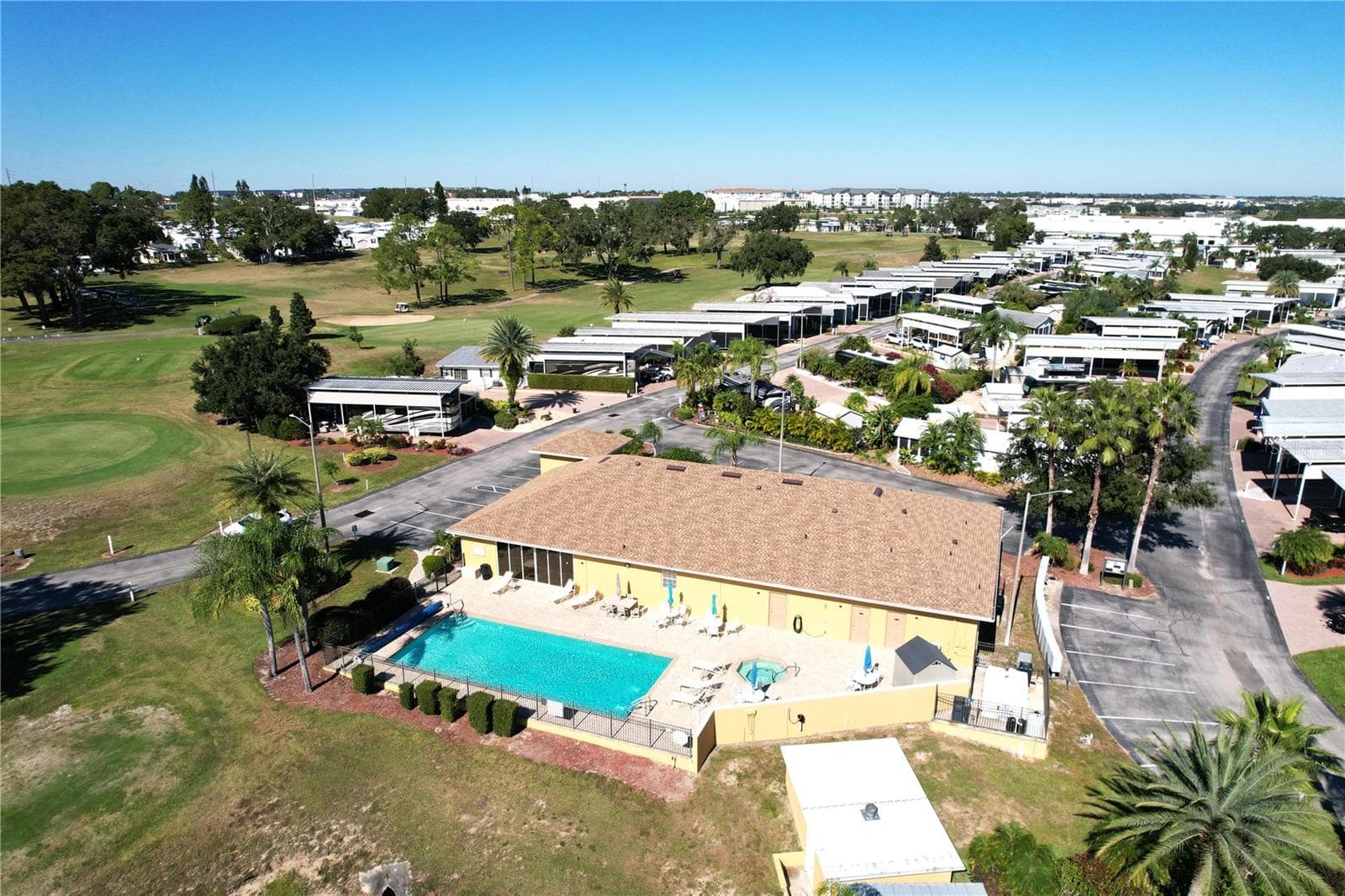 View of Regal Pointe Pool & Spa - 2738 ST GEORGE DR, DAVENPORT
