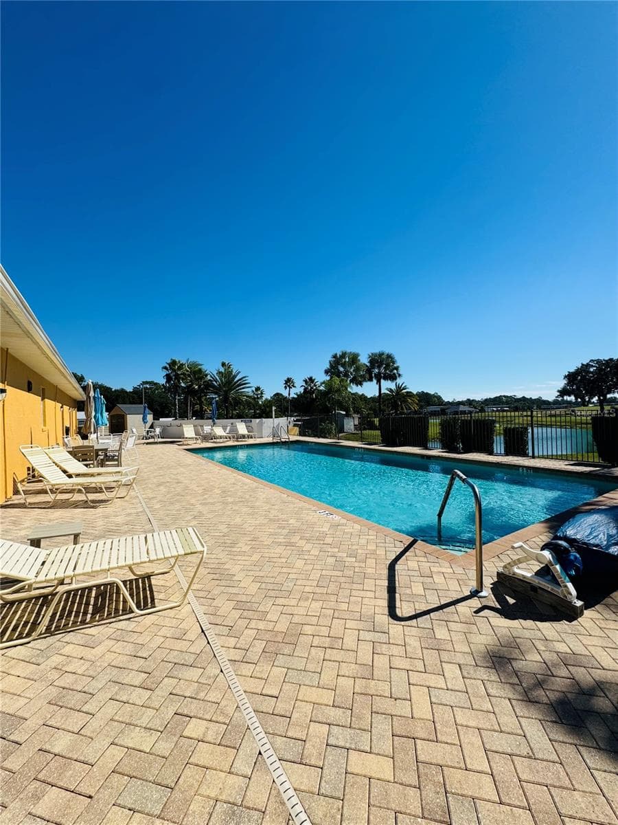Regal Pointe Pool - 2738 ST GEORGE DR, DAVENPORT