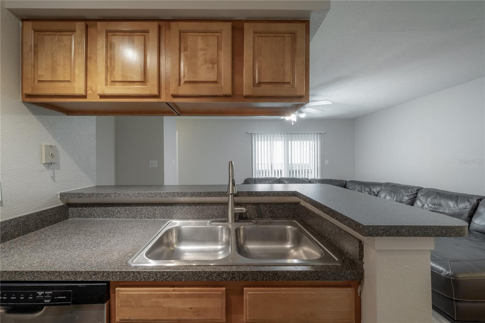Condominium at 9100 DR MARTIN LUTHER KING JR ST N #905, ST PETERSBURG, photo 10 of 39