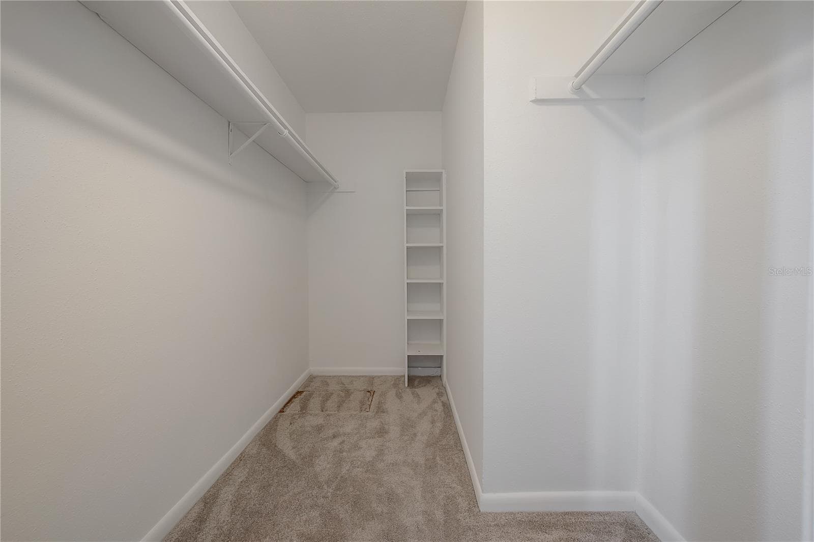Condominium at 9100 DR MARTIN LUTHER KING JR ST N #905, ST PETERSBURG, photo 13 of 39