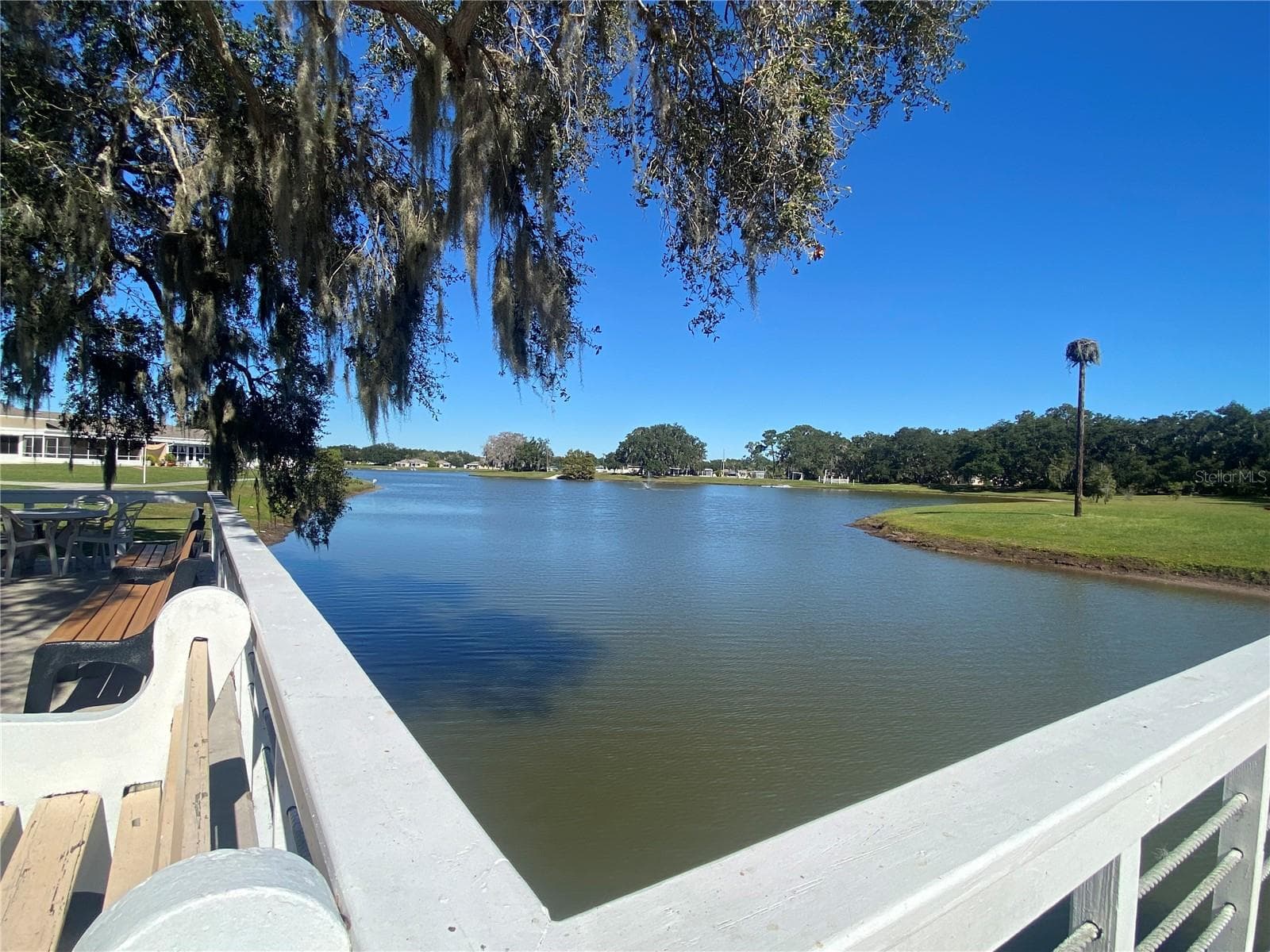 Sit back and relax at Lakeshore Club. - 4409 CLUB CIR, LAKE WALES