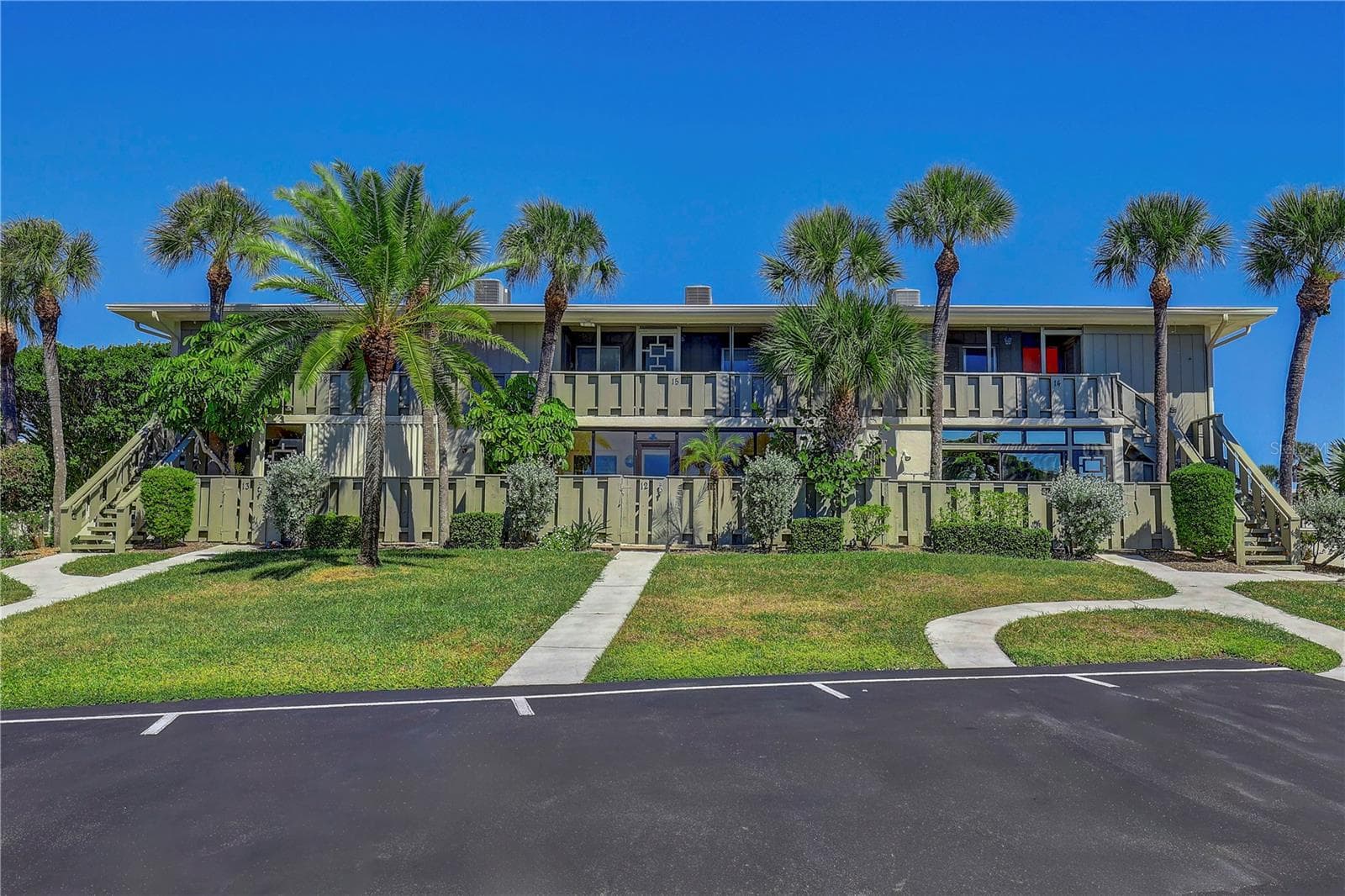 Condominium at 6400 FLOTILLA DR #15, HOLMES BEACH, photo 3 of 37