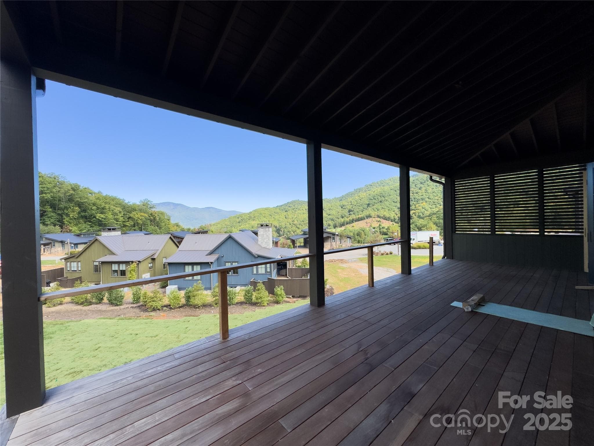 Single Family Residence at Sylva, photo 12 of 29