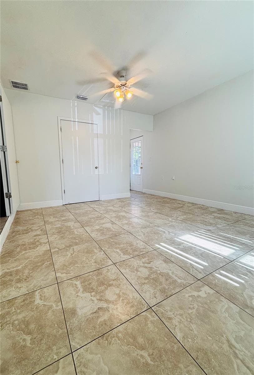 Extra Room - 710 EAST CT, LONGWOOD