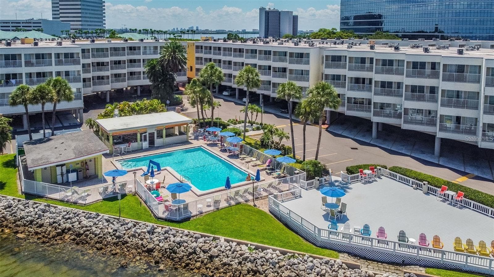 2506 N ROCKY POINT DR #305