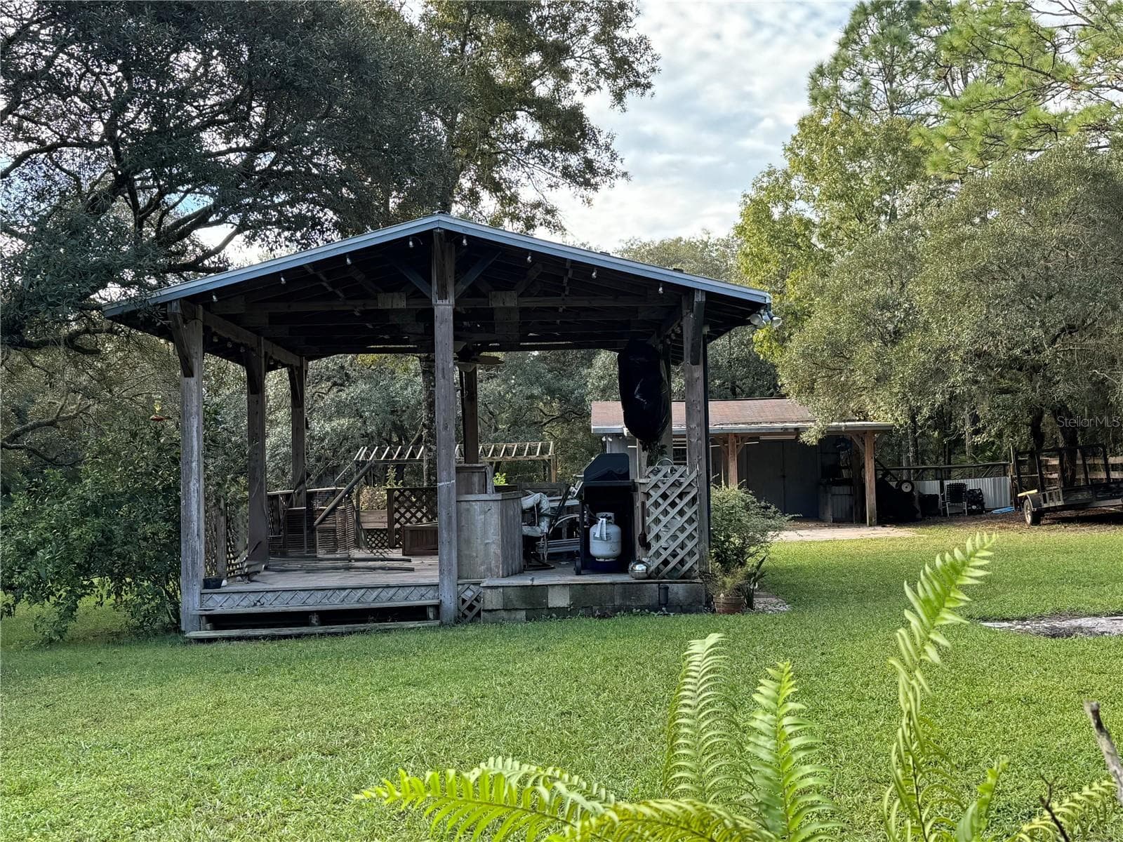 Pavillion - 4540 W SANDY HILL ST, LECANTO