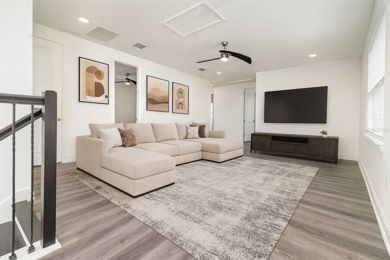 Single Family Residence at 15701 VETTA DR, MONTVERDE, photo 11 of 68