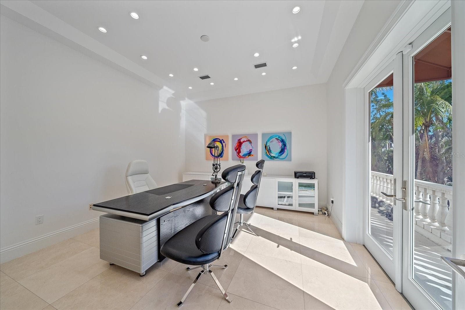 Single Family Residence at 4136 ROBERTS POINT CIR, SARASOTA, photo 17 of 69