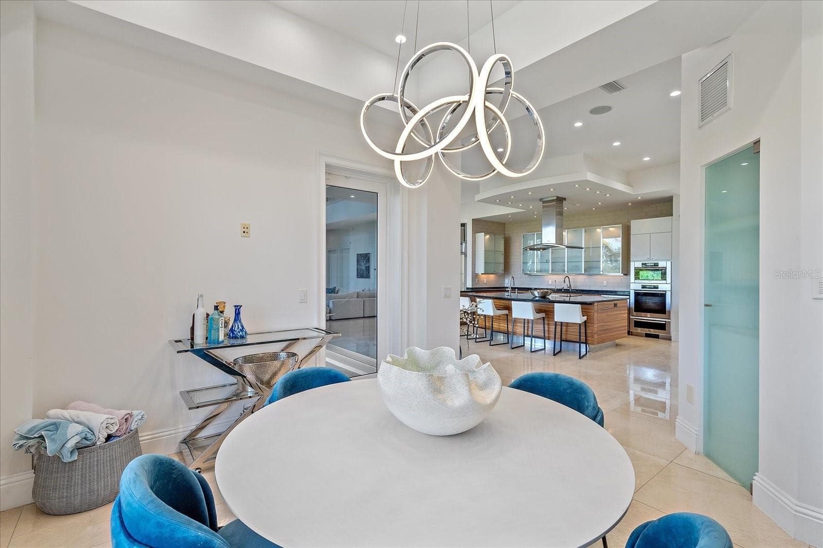 Single Family Residence at 4136 ROBERTS POINT CIR, SARASOTA, photo 36 of 69