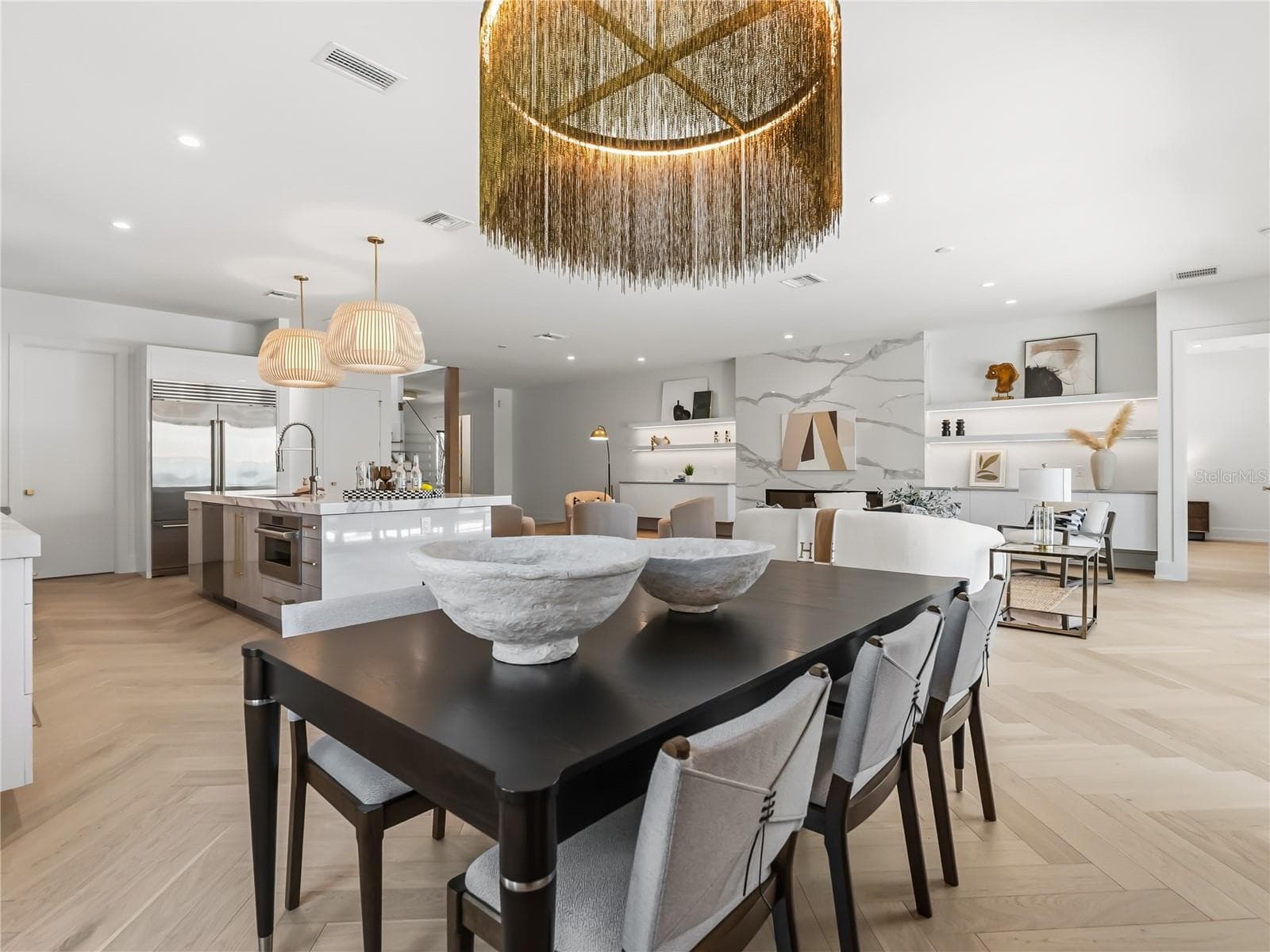 Dining/GreatRoom/Kitchen - 1821 ENGLEWOOD RD, WINTER PARK