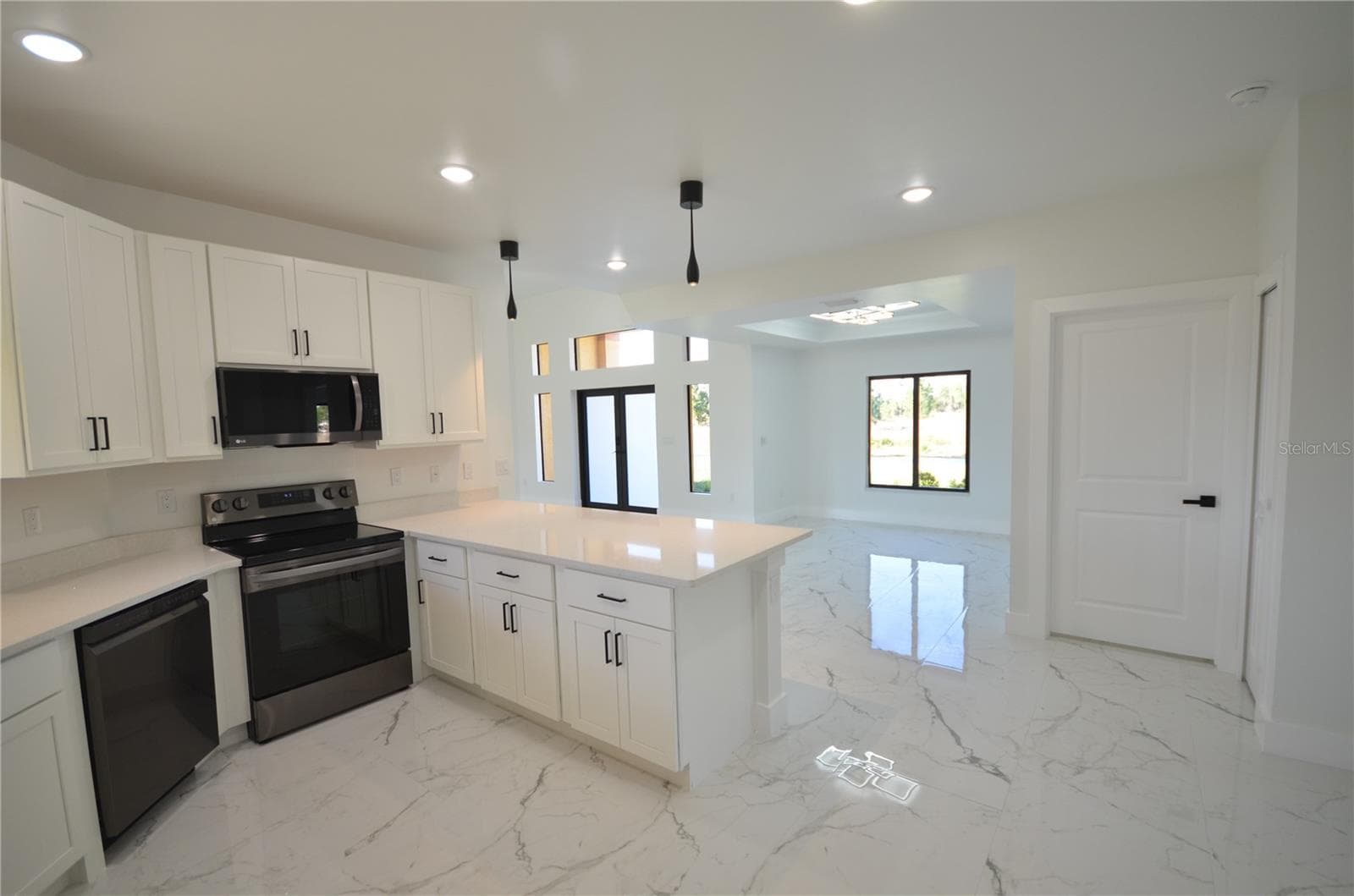 Single Family Residence at 1242 HATHOR ST E, LEHIGH ACRES, photo 15 of 49