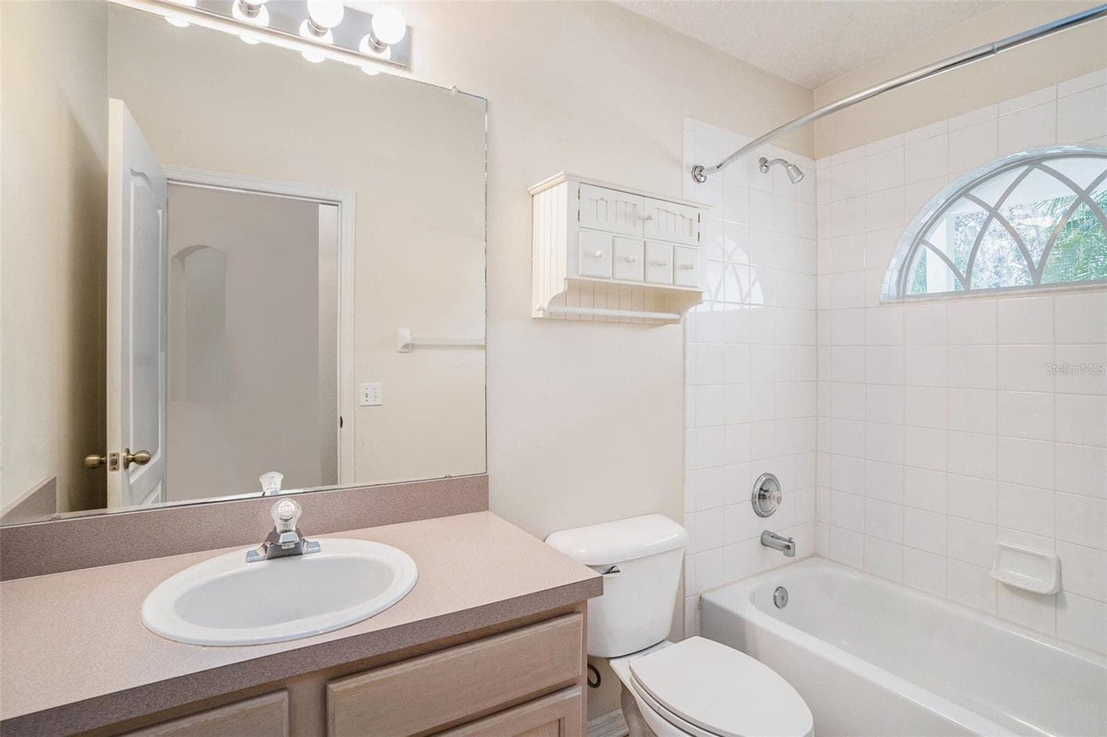 Villa at 1837 RAVENRIDGE ST, WESLEY CHAPEL, photo 12 of 27