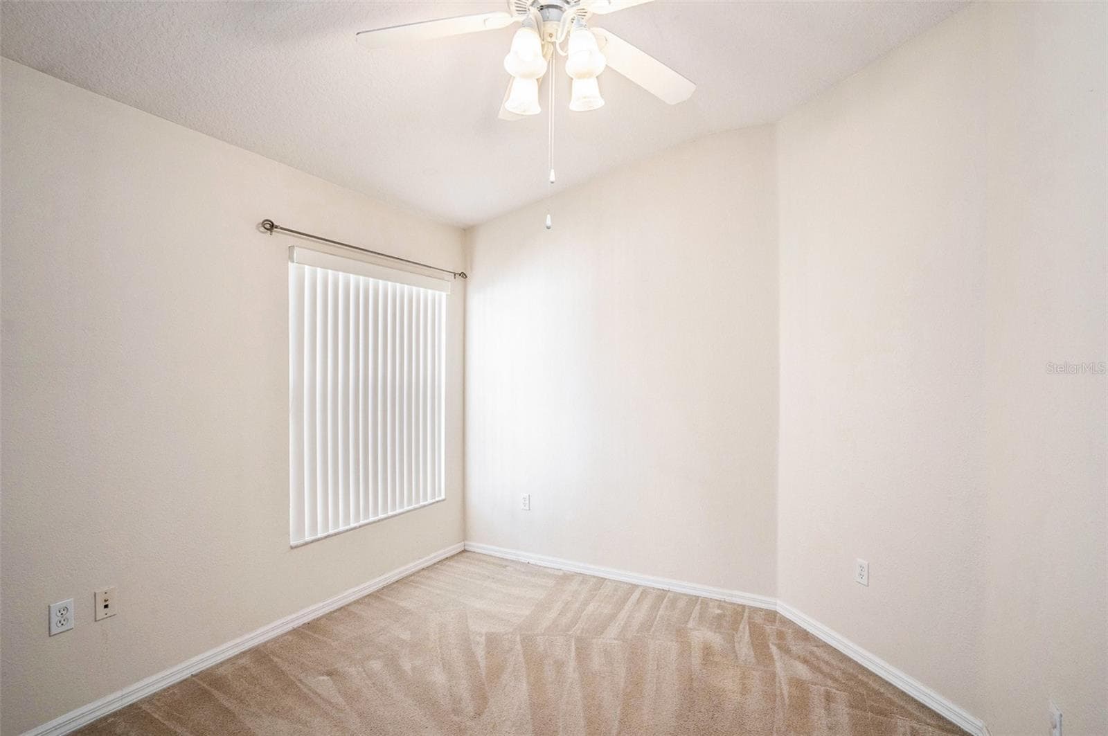 Villa at 1837 RAVENRIDGE ST, WESLEY CHAPEL, photo 13 of 27