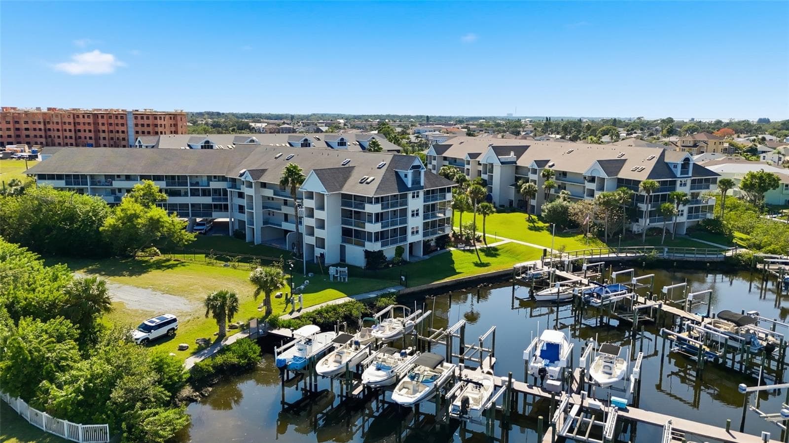 Condominium at 5567 SEA FOREST DR #323, NEW PORT RICHEY, photo 2 of 39