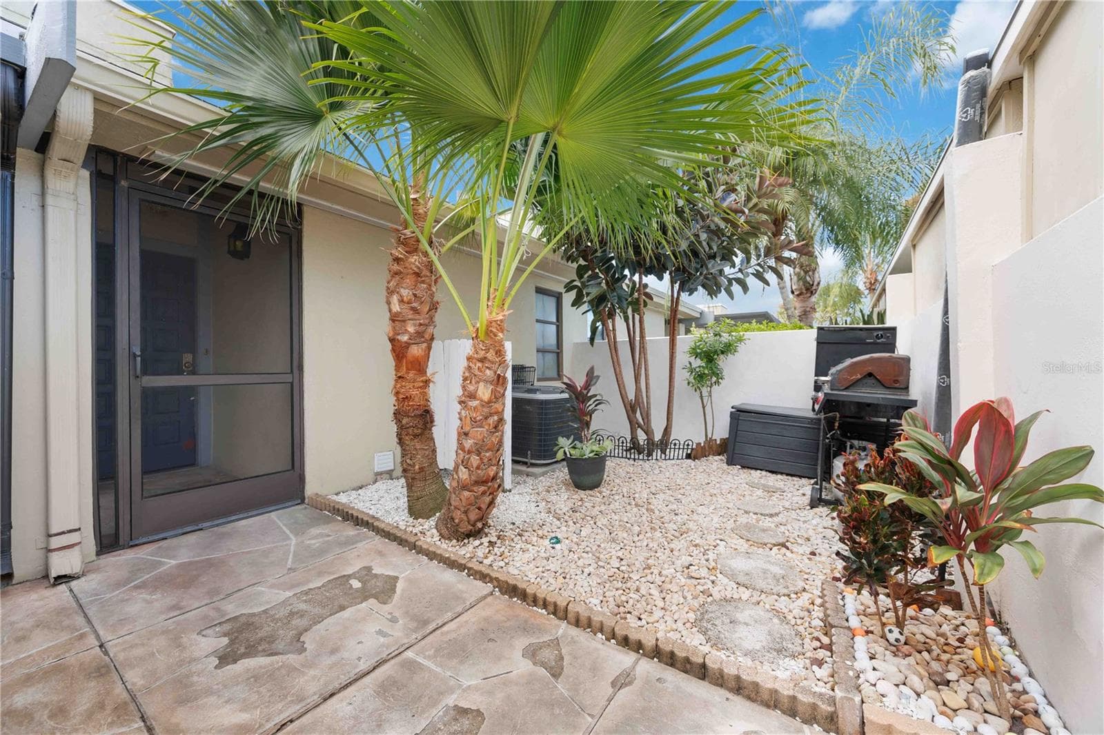Front - 2767 HORSESHOE CT #Q-3, SARASOTA