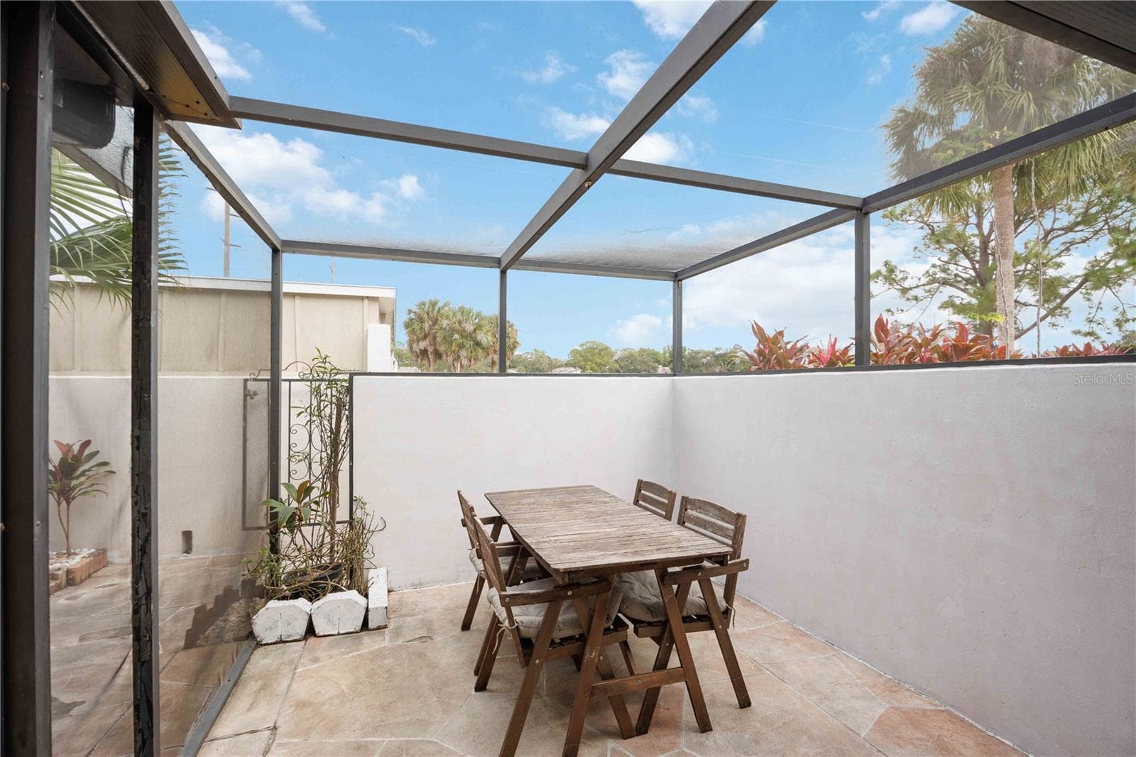 Front Porch - 2767 HORSESHOE CT #Q-3, SARASOTA