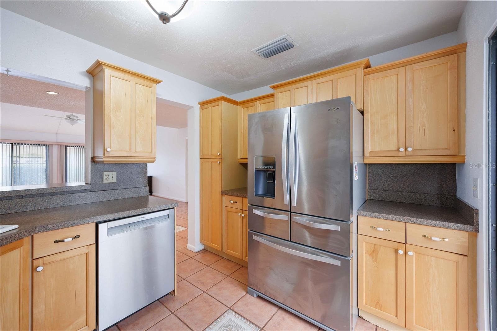 Kitchen - 2767 HORSESHOE CT #Q-3, SARASOTA