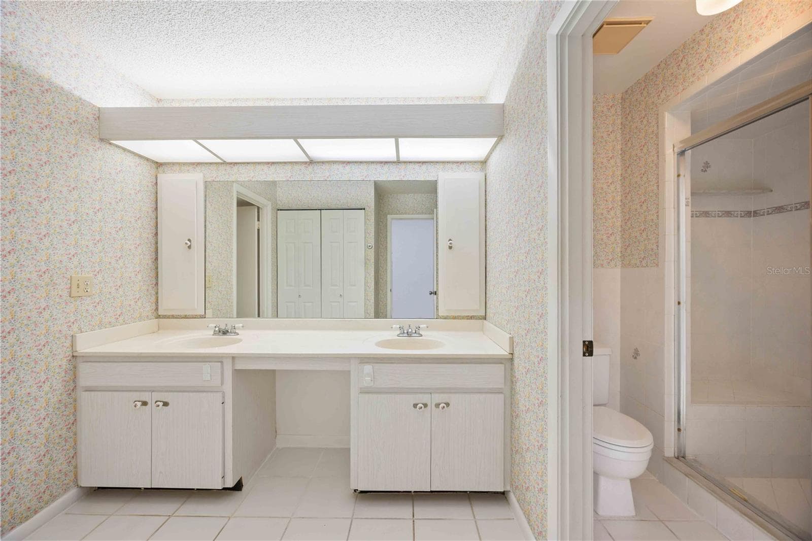 Primary Bathroom - 2767 HORSESHOE CT #Q-3, SARASOTA
